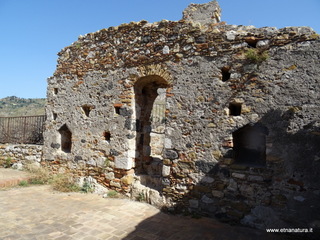Castello di Mola